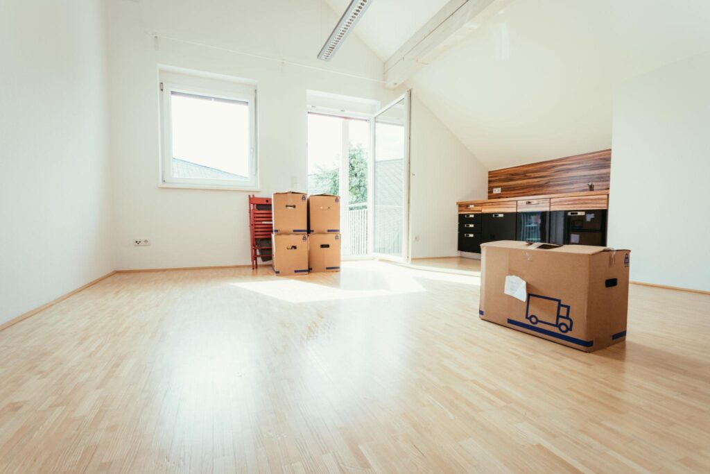 Move in move out cleaning service in Canton MA cleaning empty home before new occupants